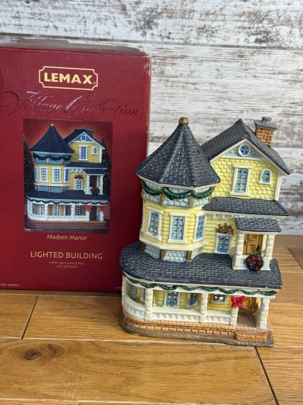 Lemax Village Collection MADSEN MANOR Lighted House 2005 NEW CORD & LED BULB